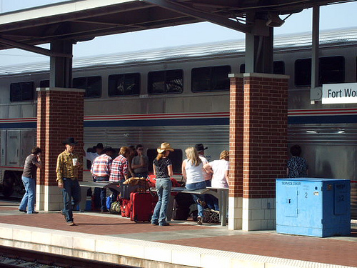 Passengers board Amtrak's Texas Eagle at Fort Worth on Jan. 1, 2003.